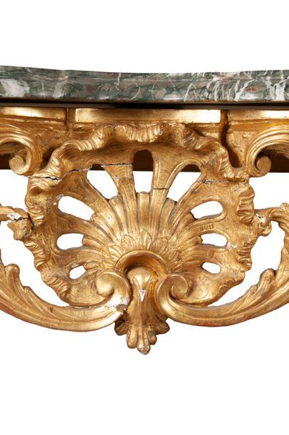 Table console Régence «aux dragons», en chêne...