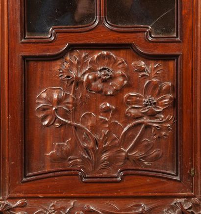 ATTRIBUÉ À LOUIS MAJORELLE (1859-1926)
Vitrine...