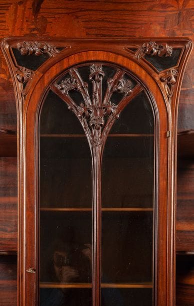 ATTRIBUÉ À LOUIS MAJORELLE (1859-1926)
Vitrine...