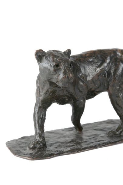 Roger GODCHAUX (1878-1958)
Lionne marchant.
Epreuve...