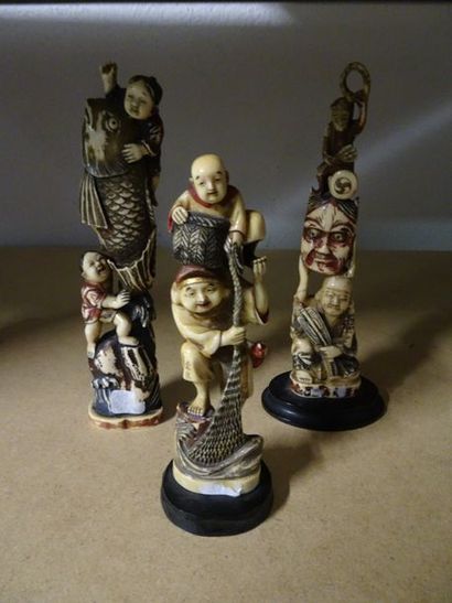 JAPON.


Trois okimonos en ivoire marin ...