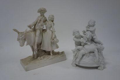 Lot de deux biscuits en porcelaine : 

-...