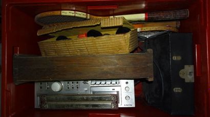 Caisse de jeux.