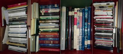 3 caisses de livres d'art et de catalogues...