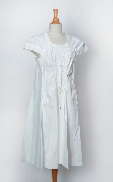 CARVEN

Robe en coton blanc à manches raglan...