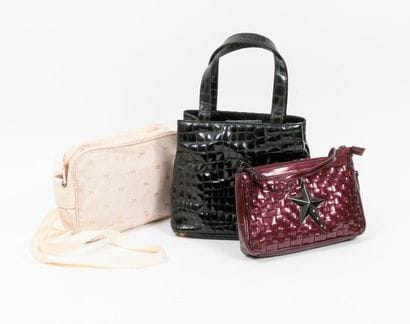 Lot de 3 sacs, comprenant :

- COURREGES

Sac...