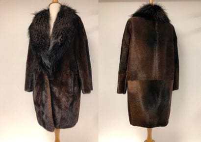 REVILLON, 

Manteau 3/4 de dame en vison...