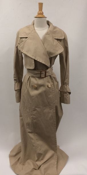 SEE by CHLOE


Long trench en coton beige....