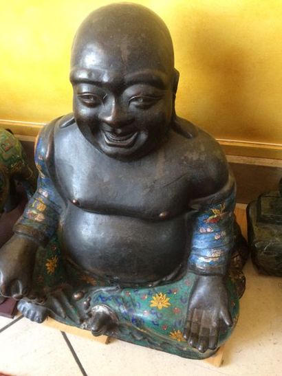 CHINE, XXème siècle

Putaï assis en padmasana...