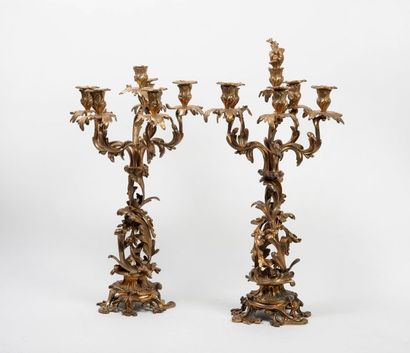 Paire de candélabres à six bras de lumières...