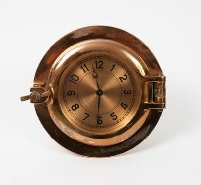 JAEGER-LECOULTRE pour HERMES, modèle Sabord

Pendulette...