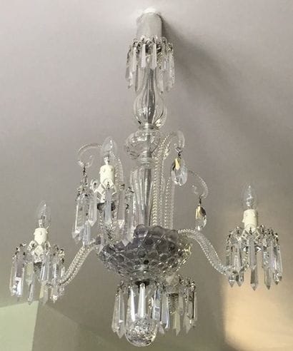 SAINT LOUIS 

Lustre en cristal incolore...