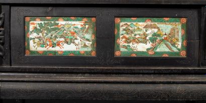 CHINE - XIXe siècle
Jardinière rectangulaire...