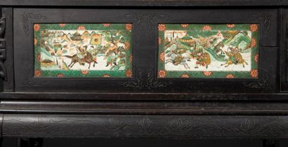CHINE - XIXe siècle
Jardinière rectangulaire...