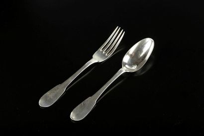Couvert en argent uni plat. 
Angers, 1766-74...