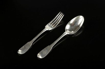 Couvert en argent uni plat. 
Angers, 1745-46...