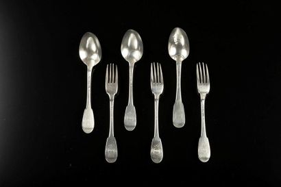 Ensemble de trois cuillers et trois fourchettes:...