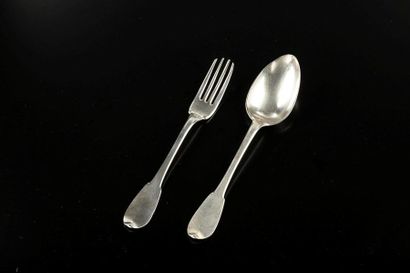 Ensemble de trois cuillers et trois fourchettes:...