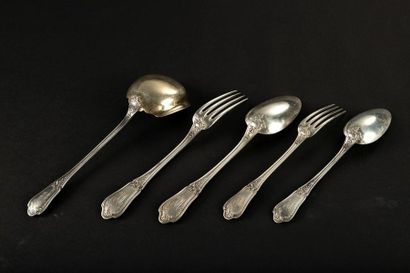 Série de couverts en argent, modèle rocaille:...