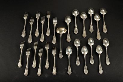 Série de couverts en argent, modèle rocaille:...