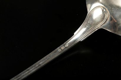 Louche en argent à filets. 1809-1819. 242...