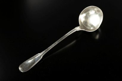 Louche en argent à filets. 1809-1819. 242...