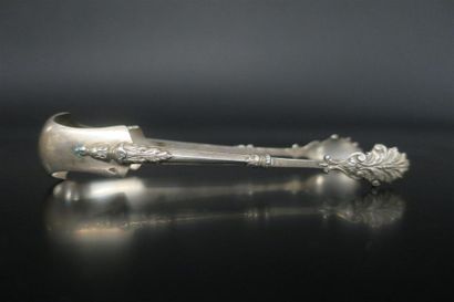 Ensemble de couverts en argent : 6 cuillers,...