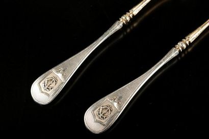 Ensemble en argent: . Couvert à salade en...