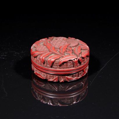 CHINE - XIXe siècle
Boite ronde en laque...