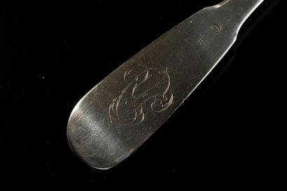 Cuiller à ragoût en argent uni. 
Caen, 1774-75....