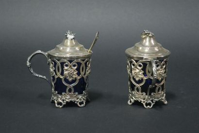 Ensemble en argent, modèle ajouré de rinceaux...
