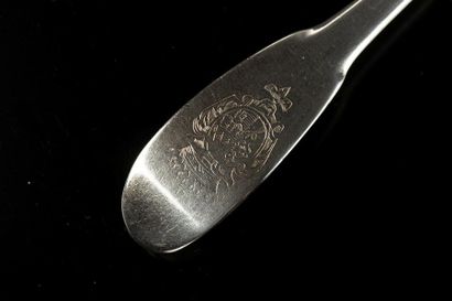 Cuiller à ragoût en argent uni. Vannes, 1754-60....