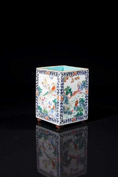 CHINE - Epoque JIAQING (1796 - 1820)
Porte-pinceaux...