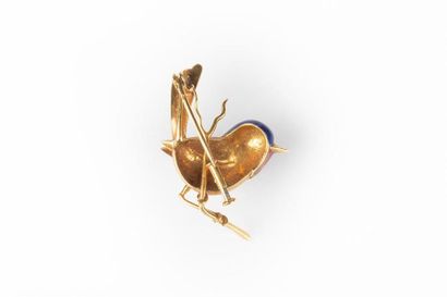 Petite broche oiseau en or émaillé (éclats)....