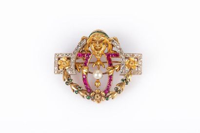 Broche formant pendentif en or jaune 750...