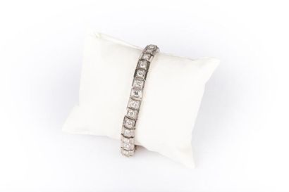 Bracelet articulé en platine 850 millièmes...