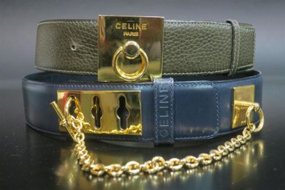 CELINE. 2 ceintures, l'une en cuir noir (boucle...