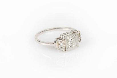 Bague en platine sertie de diamants taille...