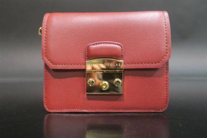 MAC DOUGLAS. Sac bandoulière en cuir rouge....