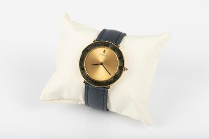 CORUM. Bracelet-montre d'homme etra-plate...
