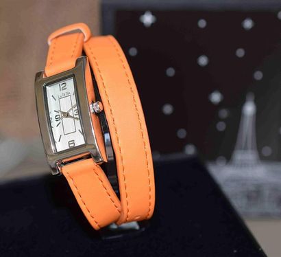 Montre Dame boîtier métal rectangulaire,...