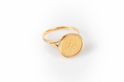 Bague en or sertie d'une monnaie en or de...