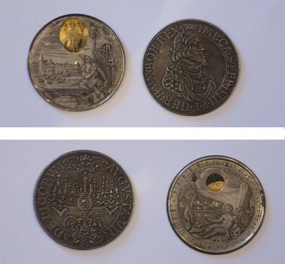 Rare calendrier perpétuel en argent ciselé...