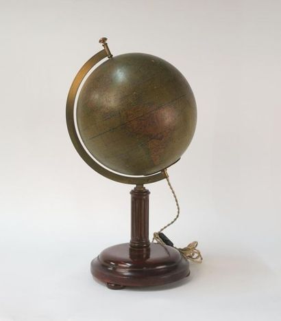 Globe terrestre éclairant en verre appliqué...