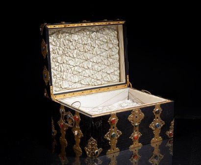 Grand et rare coffret en placage d ébène,...