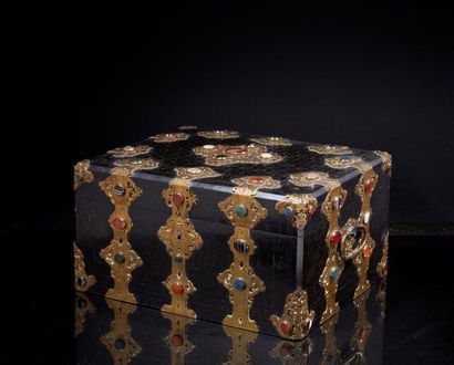 Grand et rare coffret en placage d ébène,...