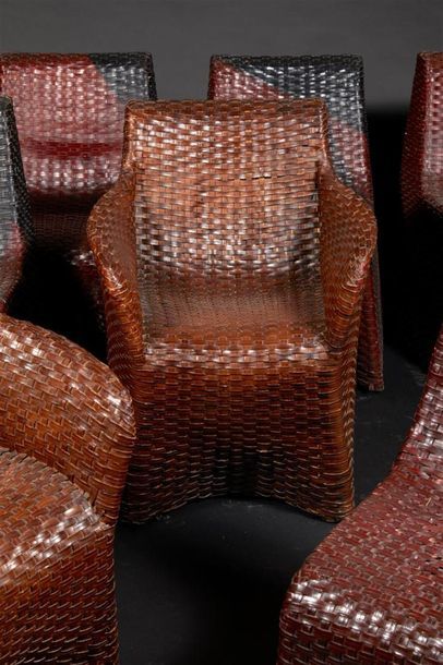Jean NOUVEL. Deux fauteuils et six chaises...