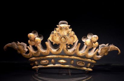 Grande couronne de marquis en fer forgée...