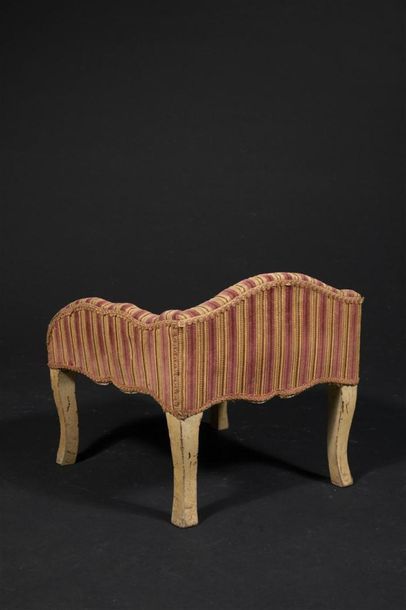 Petit tabouret de pied en bois peint, à petit...