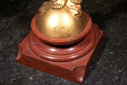 Félix MEREL (1894-?)
Diane. Bronze doré signé...